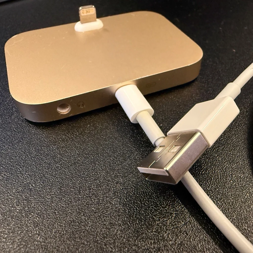 Rose Gold Apple Desktop Charging Dock and Audio Port for Lightning Port iPhone